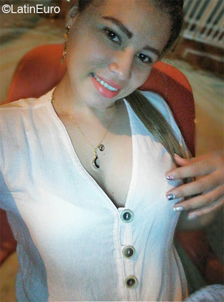 Date this delightful Colombia girl Gabriela from Magangue CO26180