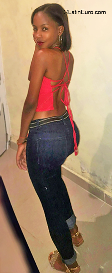 Date this foxy Dominican Republic girl Luisa from El Seibo DO36376