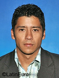 Date this good-looking Colombia man Yony from Envigado CO26216