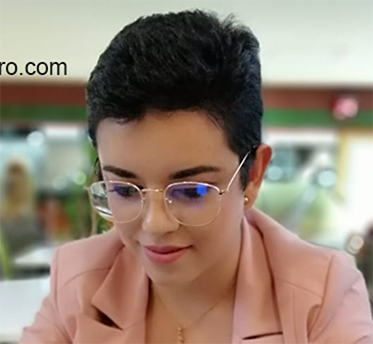 Date this young Colombia girl Lina from Medellin CO26279