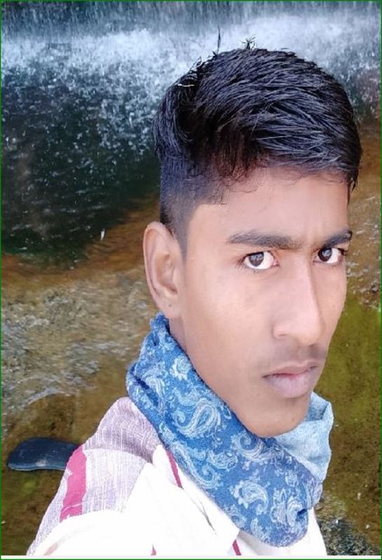 Date this georgeous India man Badhiya from Bk (palanpur) IN371