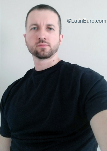 Date this passionate Canada man Daniel from Sherbrooke CA823