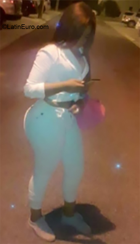 Date this athletic Dominican Republic girl Keisha from Santo Domingo DO36689