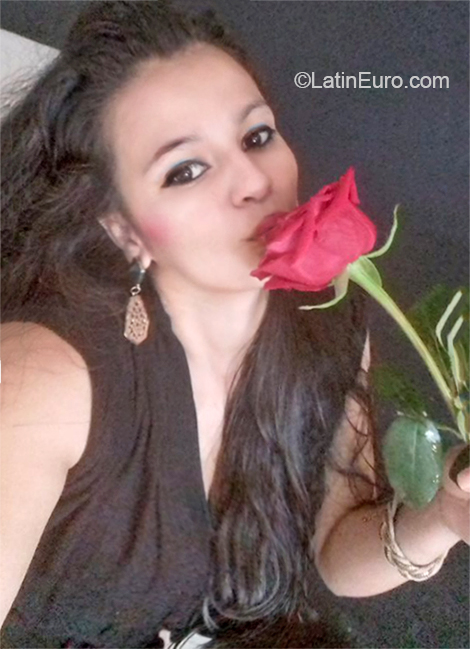 Date this athletic Ecuador girl Hanna from Guayaquil EC391