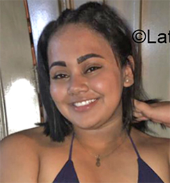 Date this nice looking Colombia girl Natalia from La Union CO26358