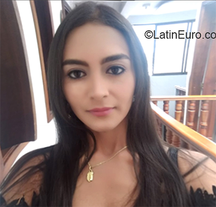 Date this delightful Colombia girl L. from Popayan CO26362