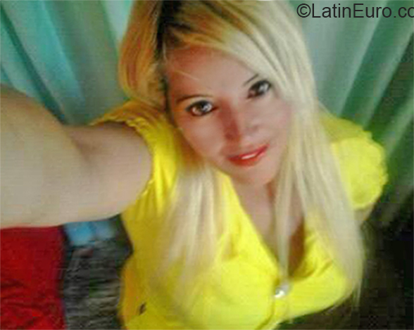 Date this tall Brazil girl Cristina from Sao Goncalo BR10974