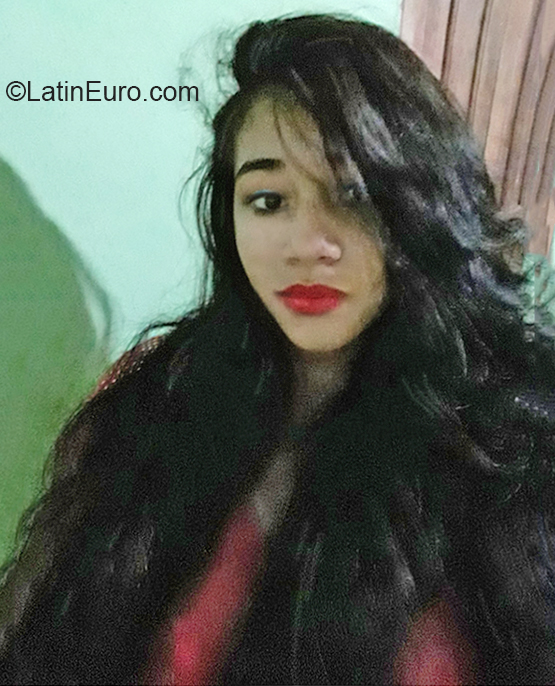 Date this young Brazil girl Tatiane from Paragominas BR10979