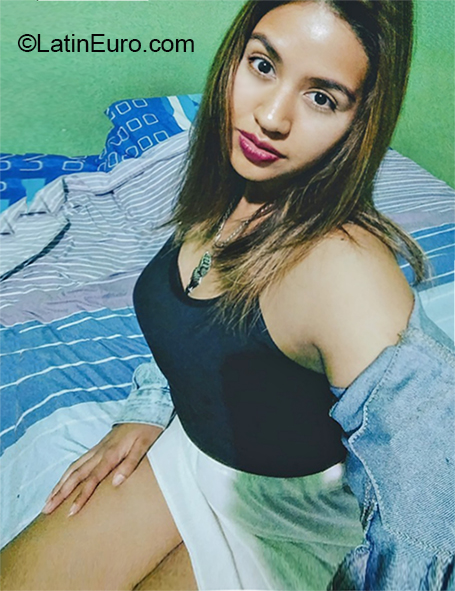 Date this passionate Argentina girl Natacha from Salta AR539