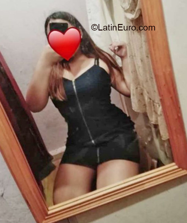 Date this charming Chile girl Antonella from Quellon CL154
