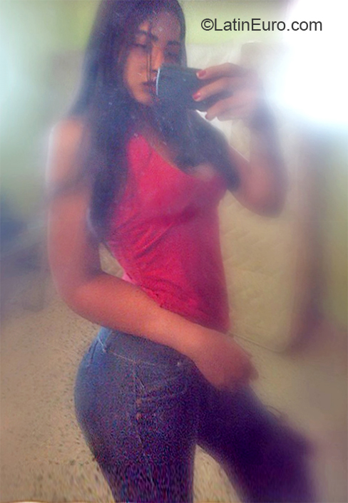 Date this stunning Venezuela girl Duglismar from Maturin VE2855
