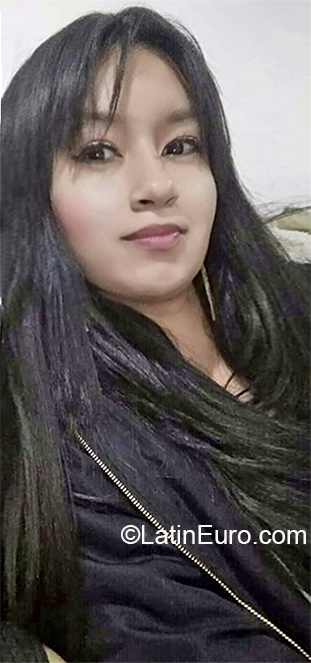 Date this sultry Colombia girl Milena from Bogota CO26492