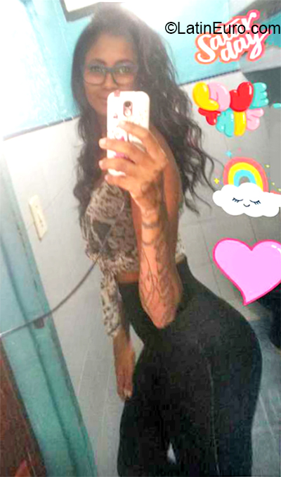 Date this beautiful Venezuela girl Cynthia from Caracas VE2877