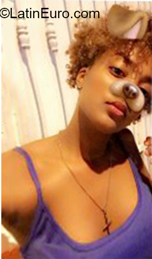 Date this gorgeous Dominican Republic girl Ana Luisa from Santo Domingo DO37014