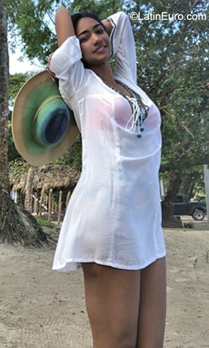 Date this lovely Dominican Republic girl Rama from Sabto Domingo DO37040
