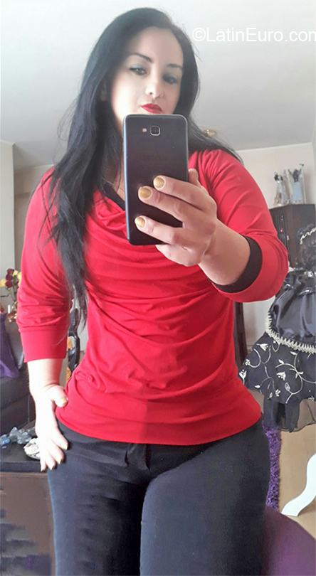 Date this tall Chile girl Kati from Santiago DO37076