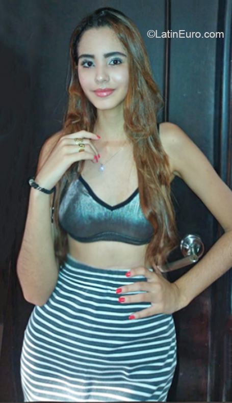 Date this passionate Colombia girl Katherine from Medellin CO26666