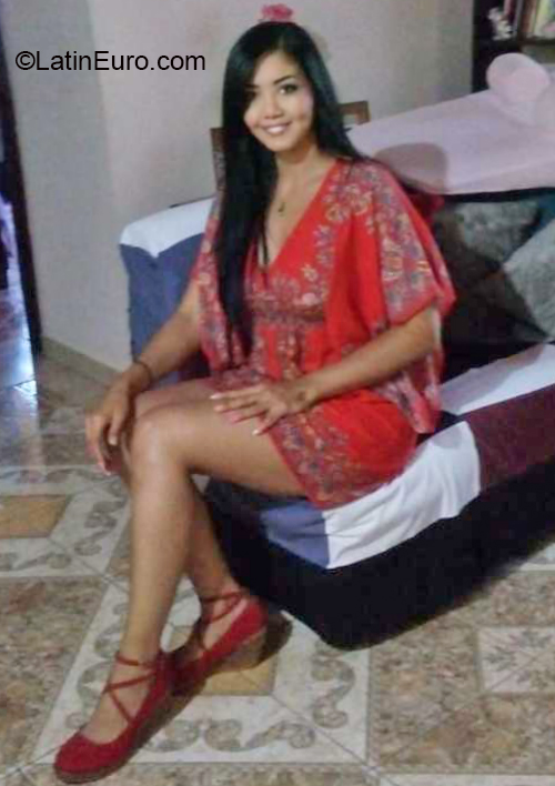 Date this cute Colombia girl Mayte from Pereira CO30301