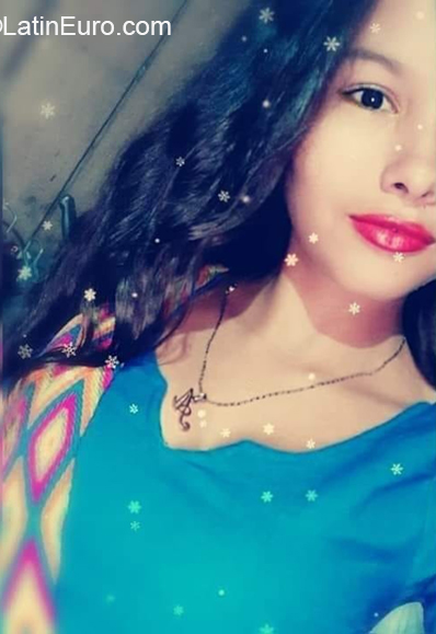 Date this tall Colombia girl Ingrid from Florencia CO26776