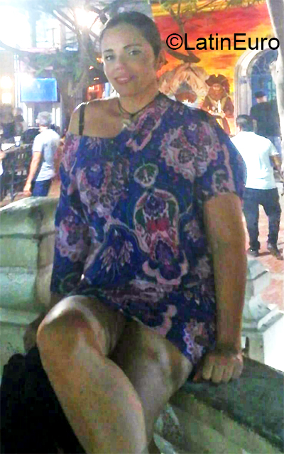 Date this hot Colombia girl Rosi from Cucuta CO26848