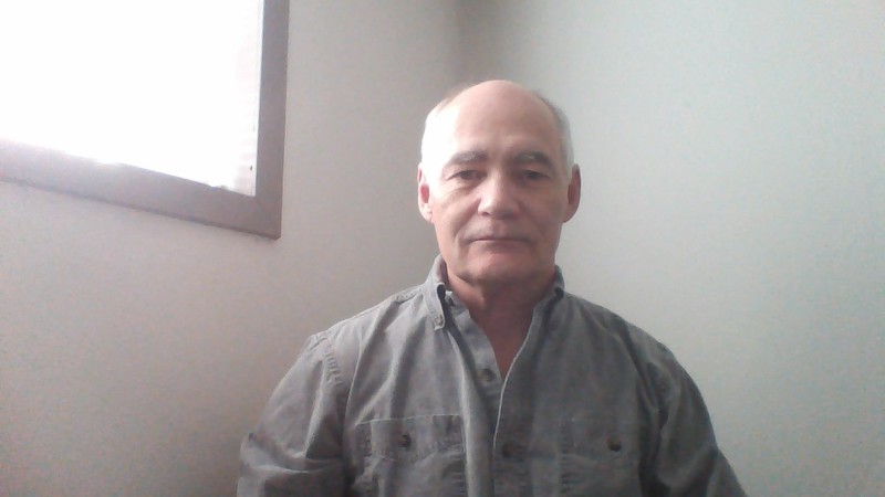 Date this hard body Canada man Snowy from Petrolia CA830