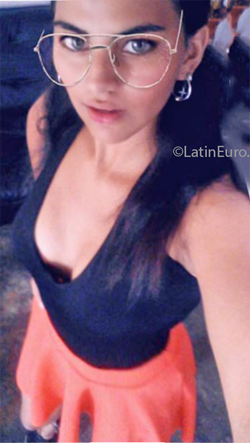 Date this hard body Venezuela girl Madelin from Cabimas VE3038