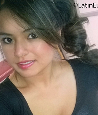 Date this good-looking Ecuador girl Elizabeth from Quito EC452