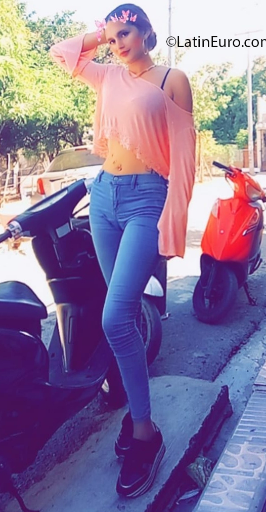 Date this passionate Dominican Republic girl Elena from Santo Domingo DO37727