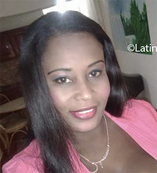 Date this exotic Dominican Republic girl Francis from Santo Domingo DO39538