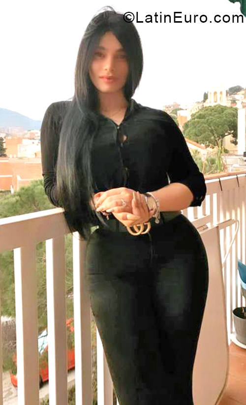 Date this delightful Dominican Republic girl Arianny from Santo Domingo DO37864