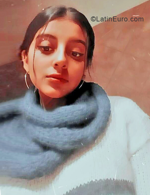 Date this sultry Argentina girl Pilar from Salta AR385