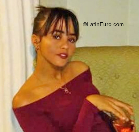 Date this stunning Dominican Republic girl Esmerlin02 from Santiago US20738