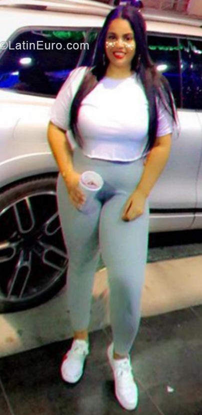 Date this georgeous Dominican Republic girl Michelle espina from Santiago DO37966