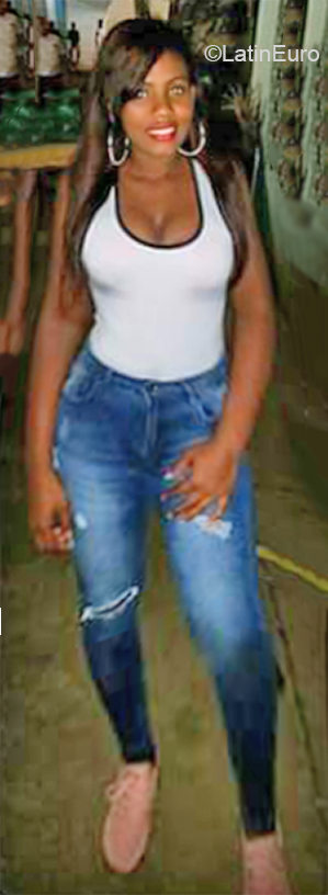 Date this charming Dominican Republic girl Rosa from Santo Domingo DO38036