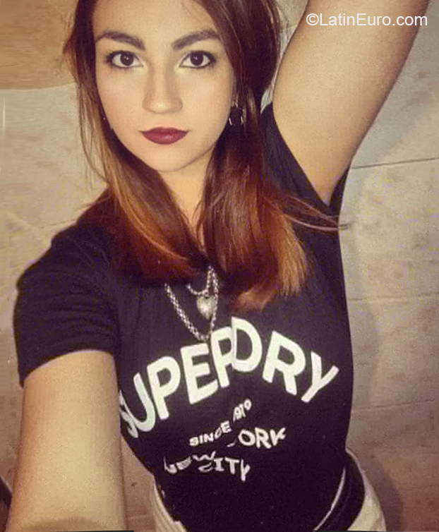 Date this cute Argentina girl Candela from Mendoza AR396