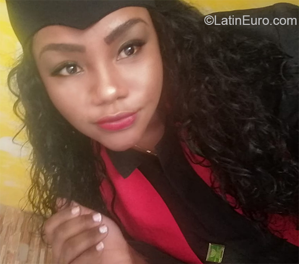 Date this nice looking Colombia girl Anny from Medellin CO27254