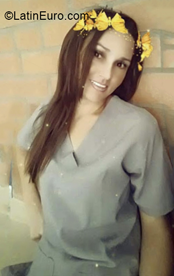 Date this athletic Colombia girl Maria from Valledupar CO27334