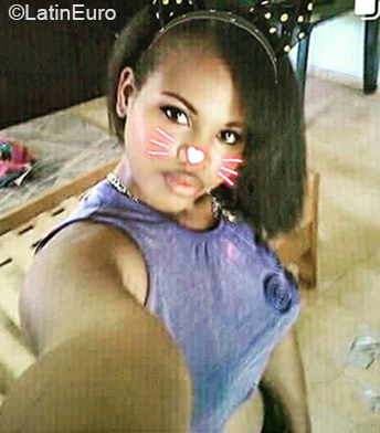 Date this pretty Venezuela girl Yurva from Margarita Island VE3201