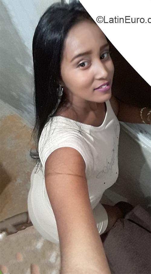 Date this athletic Dominican Republic girl Jin from Santiago DO38266
