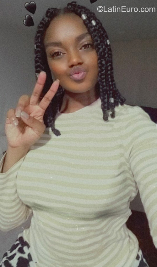 Date this young Colombia girl Alejandra from Bogota CO27553