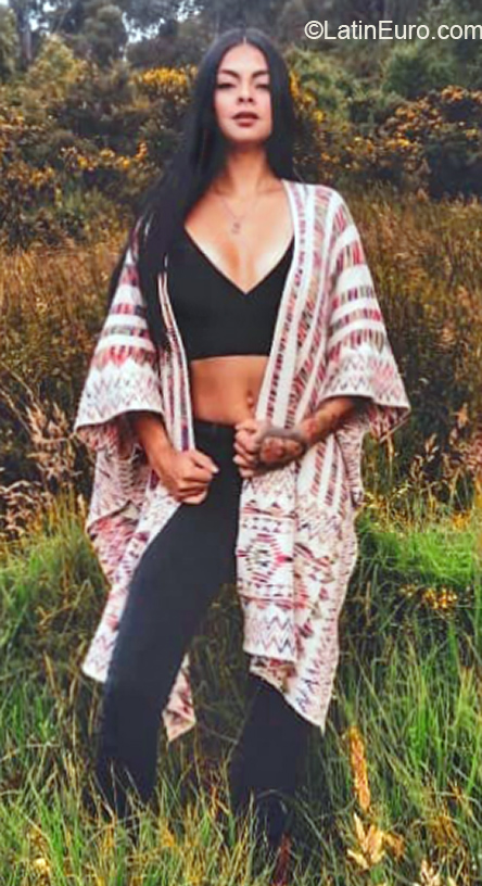 Date this fun Colombia girl Estefania from Bogota CO27645