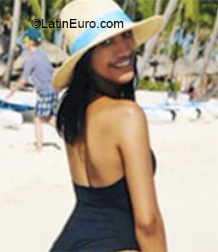 Date this sensual Dominican Republic girl Hilany from La Romana DO38344