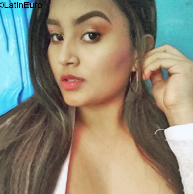 Date this lovely Nicaragua girl Stefany from Managua NI244