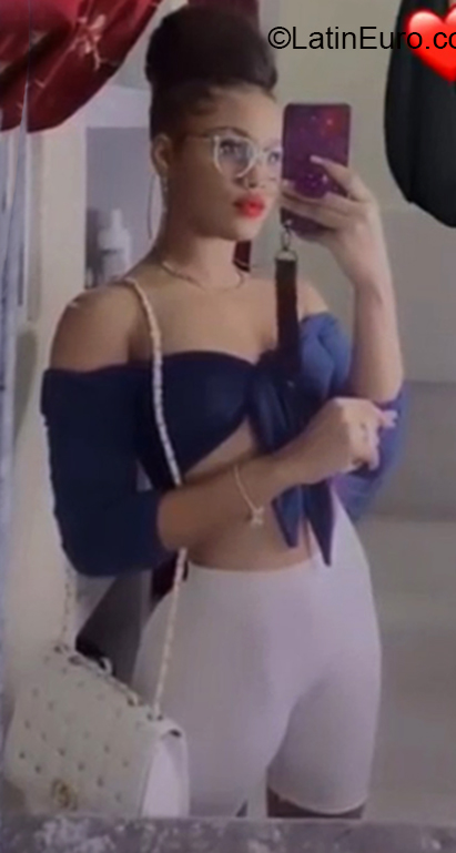 Date this delightful Dominican Republic girl Miledy from Santo Domingo DO38413