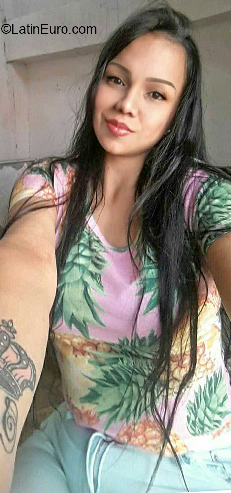 Date this funny Colombia girl Erika from Medellin CO28012