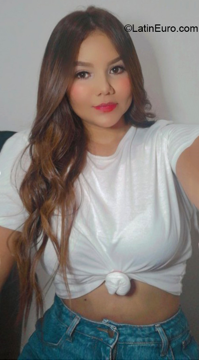 Date this hot Colombia girl Maria from Medellin CO28039