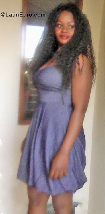 Date this lovely Colombia girl Tatiana from Bogota CO28217