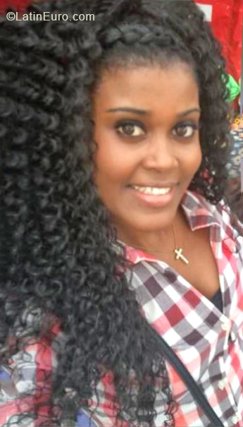 Date this gorgeous Dominican Republic girl Yessica Ramrez from Santo Domingo DO38551