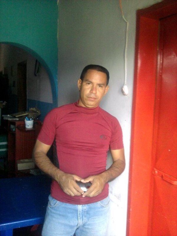 Date this cute Venezuela man Roberto alvarez from Florida VE3386