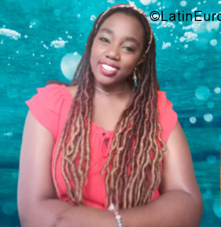 Date this attractive Chile girl Johana from Valdivia CL188